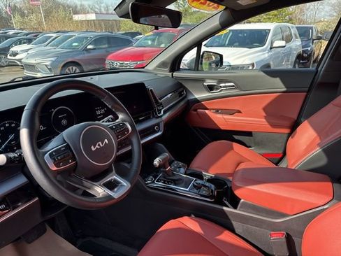 Used 2024 Kia Sportage SX image 10