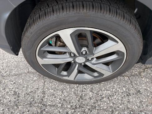 Used 2021 Hyundai Kona Limited FWD image 27