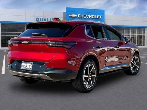 Certified 2024 Chevrolet Equinox EV LT FWD image 7