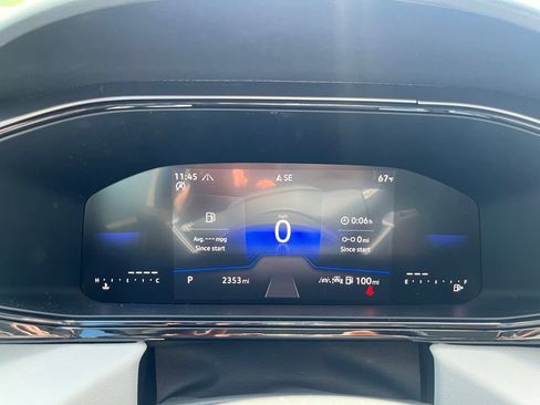 Certified 2025 Volkswagen Taos S AWD/4WD image 23