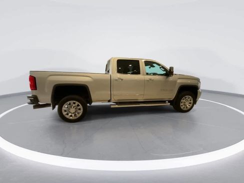 Used 2018 GMC Sierra 2500 Denali w/ Duramax Plus Package image 9