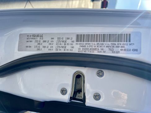 Used 2019 RAM 3500 Laramie image 13