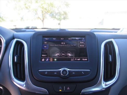 Used 2024 Chevrolet Equinox LS w/ Driver Confidence II Package image 22