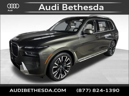 Used 2024 BMW X7 xDrive40i w/ Executive Package AWD/4WD image 3