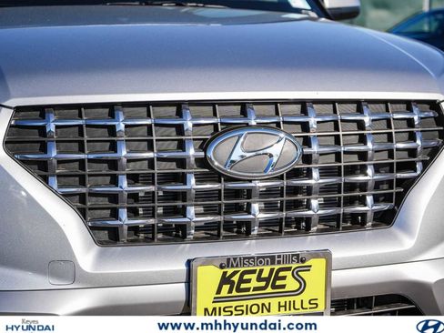 New 2026 Hyundai Venue SEL FWD image 5