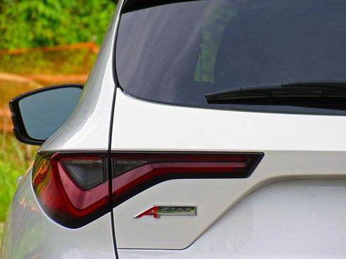 Used 2022 Acura MDX A-Spec AWD/4WD image 10