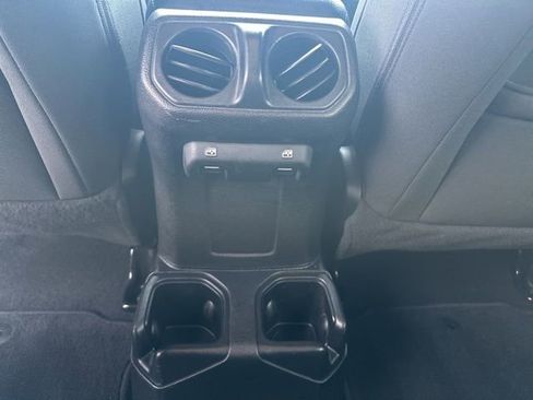 Used 2020 Jeep Wrangler Unlimited Sport S image 30