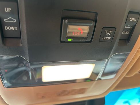 Used 2024 Lexus ES 350 w/ Premium Package FWD image 26