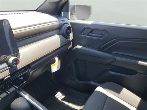 New 2026 Chevrolet Colorado W/T w/ WT Custom Package image 24