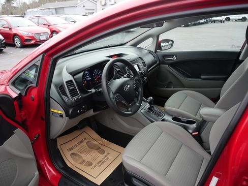 Used 2016 Kia Forte LX w/ LX Popular Plus Package image 9