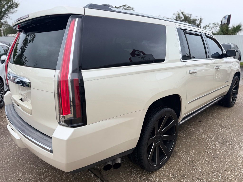 Used 2015 GMC Yukon XL Denali w/ Premium Package RWD image 4