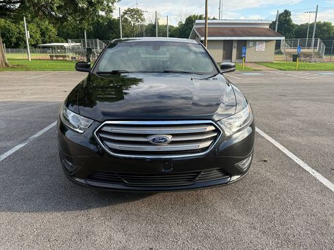 Used 2014 Ford Taurus SEL FWD image 9