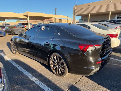 Used 2021 Maserati Ghibli S GranSport image 3