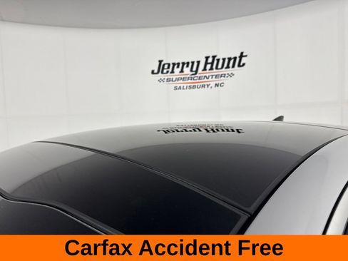 Used 2025 Kia K5 GT-Line w/ GT-Line Premium Package FWD image 3