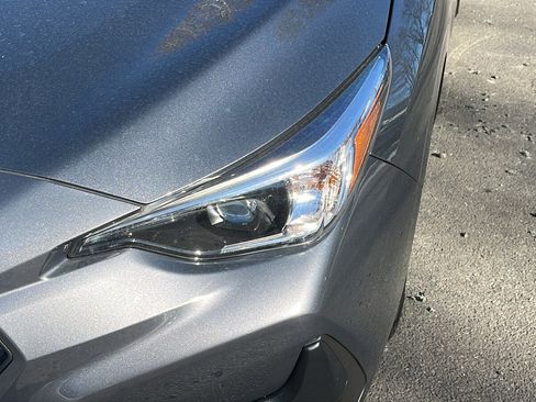 Certified 2025 Subaru Impreza 2.0i image 8