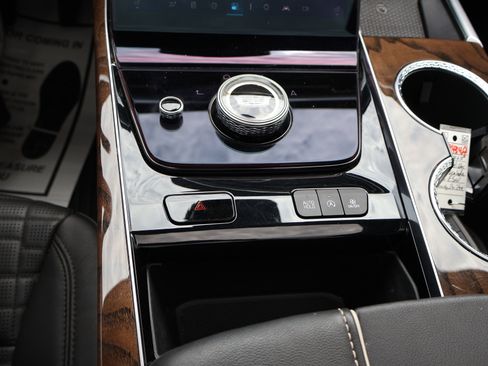 Used 2025 Cadillac Escalade ESV Sport Platinum AWD/4WD image 42