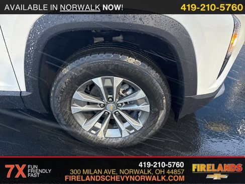 New 2026 Chevrolet Equinox LT w/ LPO, Floor Liner Package image 22