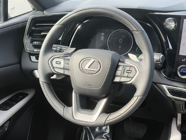 Used 2024 Lexus RX 350h w/ Accessory Package (Z1) AWD/4WD image 15