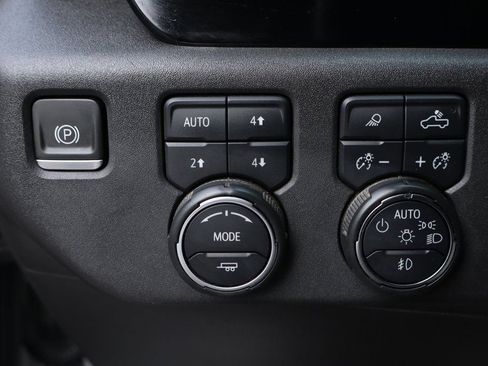 Used 2023 Chevrolet Silverado 1500 LT Trail Boss w/ Convenience Package II AWD/4WD image 20