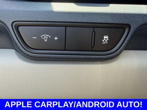 Used 2025 Kia Carnival EX FWD image 14