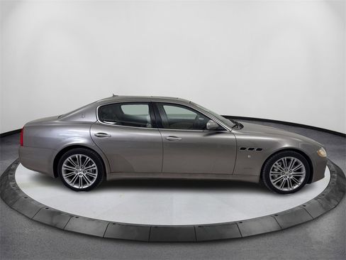 Used 2010 Maserati Quattroporte S image 4