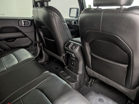 Used 2022 Jeep Wrangler Unlimited Sahara w/ LED Lighting Group image 20