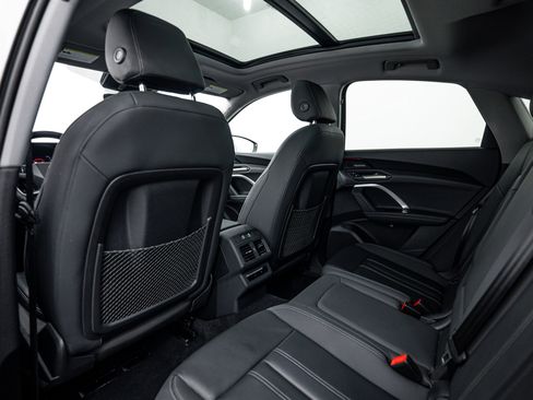 Certified 2025 Audi Q5 Premium Plus w/ Premium Plus image 17