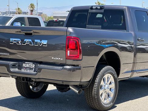 New 2026 RAM 2500 Laramie w/ Sport Appearance Package AWD/4WD image 8
