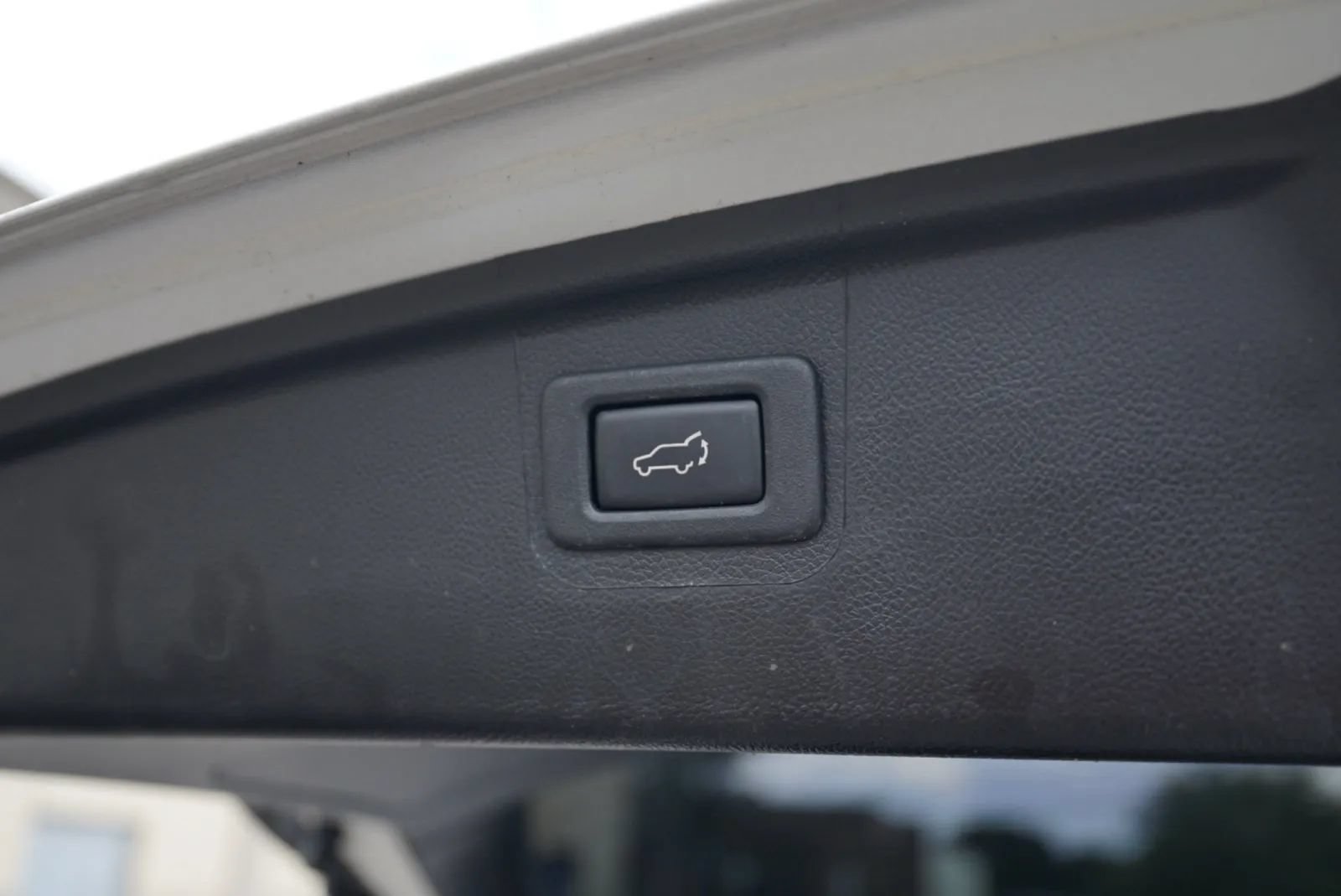 Used 2018 Subaru Outback 2.5i Limited w/ Popular Package #2 AWD/4WD image 32