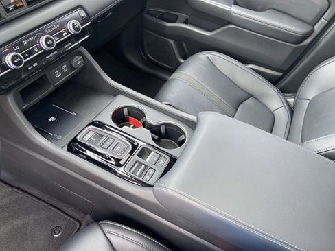 Used 2023 Honda Pilot Touring image 24