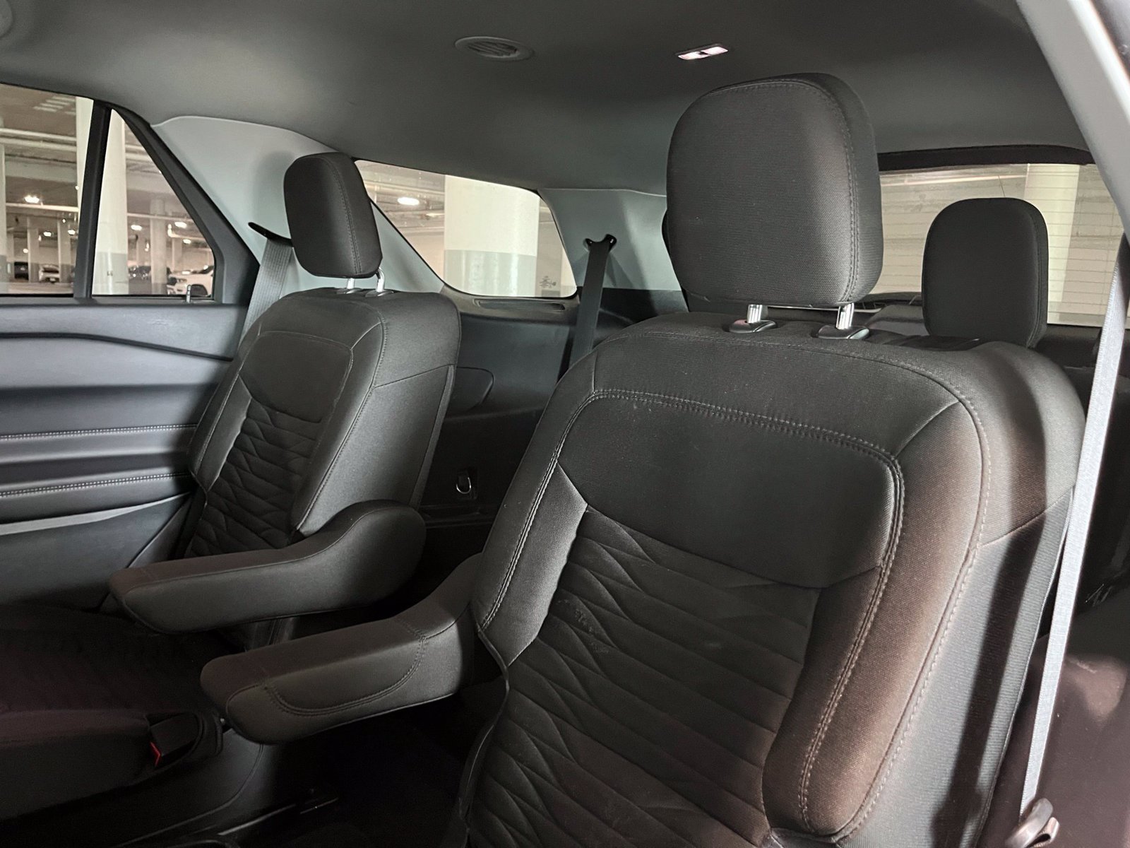 Used 2021 Ford Explorer XLT AWD/4WD image 34