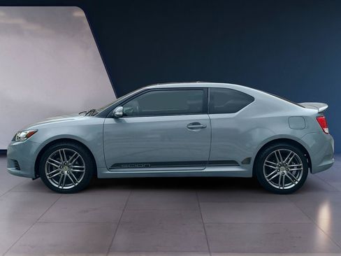 Used 2013 Scion tC FWD image 2
