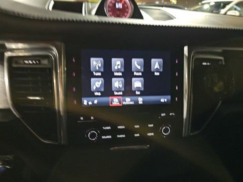 Used 2017 Porsche Macan GTS image 12