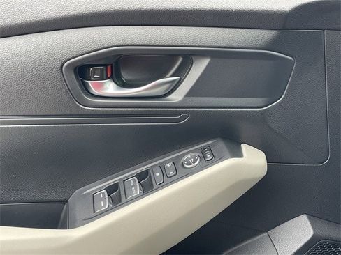 Certified 2025 Honda Accord LX image 22