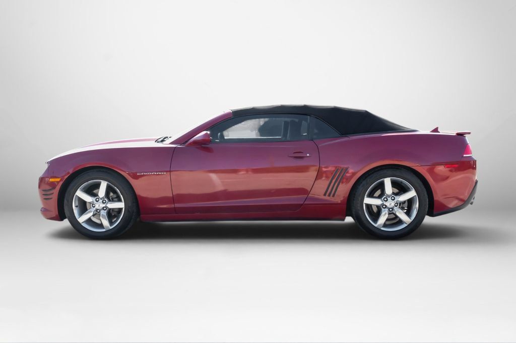 Used 2015 Chevrolet Camaro LT RWD image 16