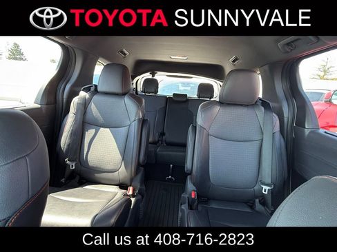Used 2024 Toyota Sienna XSE w/ XSE Plus Package AWD/4WD image 6