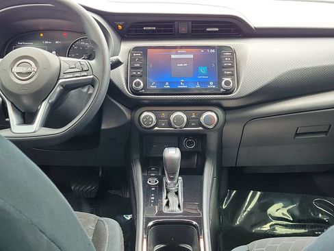 Used 2024 Nissan Kicks SV FWD image 16