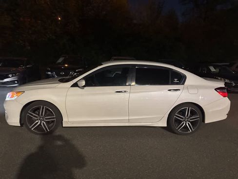 Used 2016 Honda Accord Sport image 3