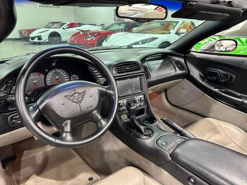 Used 2003 Chevrolet Corvette Convertible w/ Preferred Equipment Group1 RWD image 9