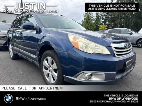 Used 2011 Subaru Outback 2.5i Premium AWD/4WD image 1