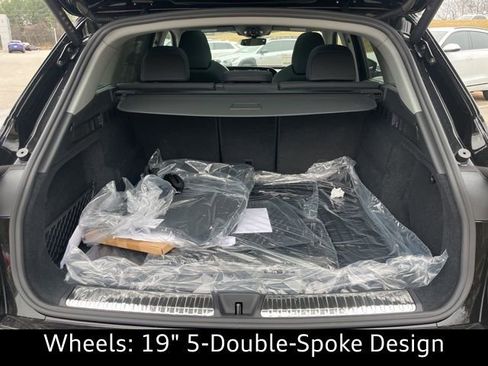 New 2025 Audi Q5 Prestige image 27