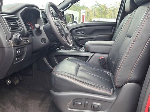 Used 2021 Nissan Titan PRO-4X w/ Pro-4x Convenience Package image 16