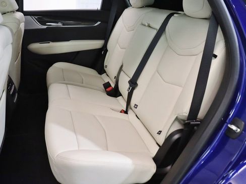 Certified 2023 Cadillac XT5 Sportv AWD/4WD image 10