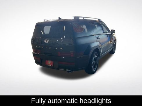 Used 2025 Hyundai Santa Fe SEL AWD/4WD image 16