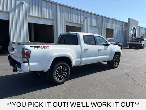 Used 2023 Toyota Tacoma TRD Sport AWD/4WD image 6