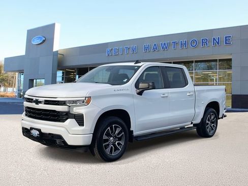 Used 2022 Chevrolet Silverado 1500 RST image 3