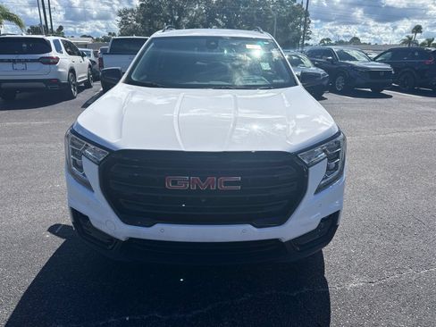 Used 2024 GMC Terrain SLT w/ Tech Package AWD/4WD image 2