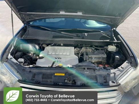 Used 2011 Toyota Highlander 4WD image 14
