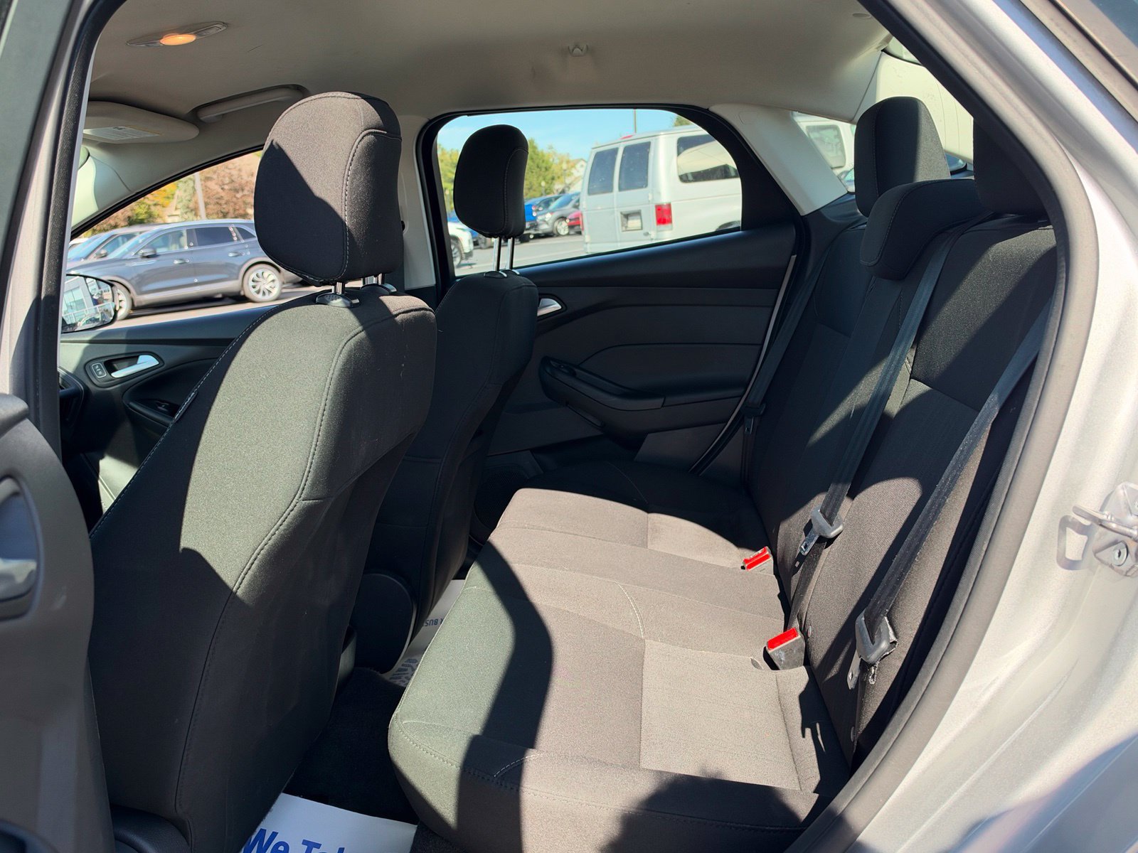 Used 2018 Ford Focus SE FWD image 23