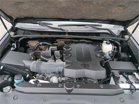 Used 2024 Toyota 4Runner TRD Off-Road image 25